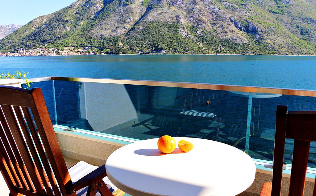 Apartment Miramare Kotor Exterior photo